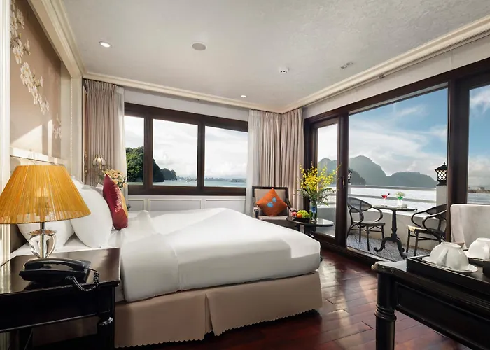 Athena Cruise  Ha Long