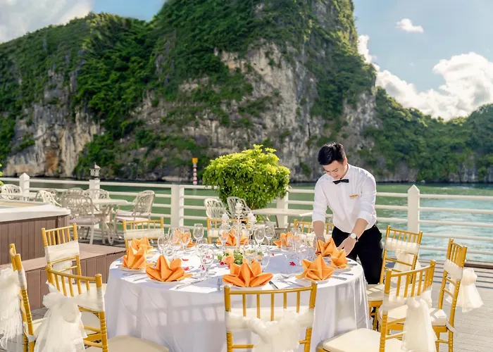 Athena Cruise Ha Long