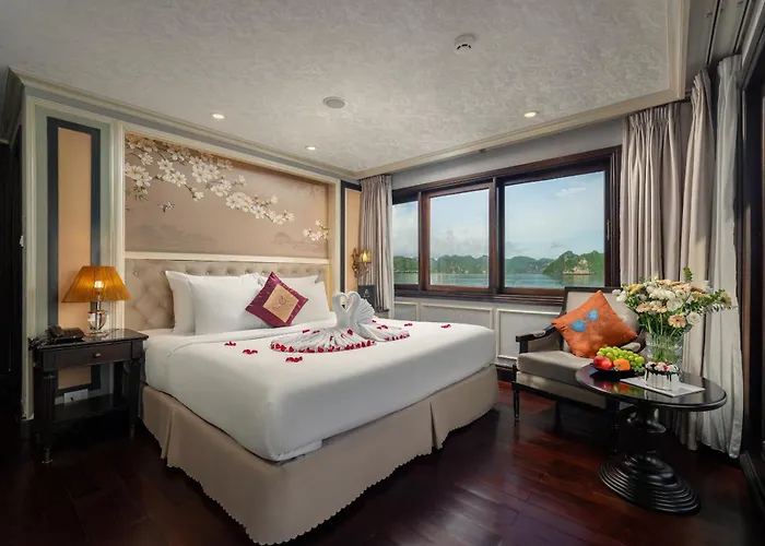 Athena Cruise  Ha Long