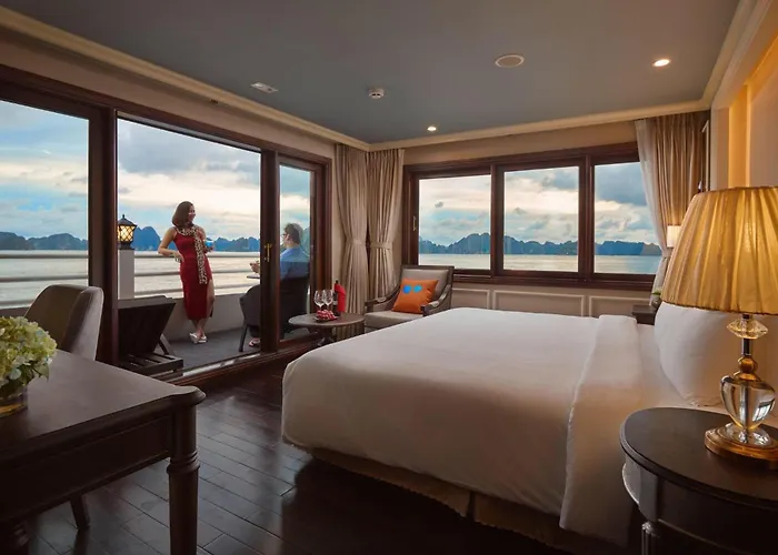 Athena Cruise Ha Long