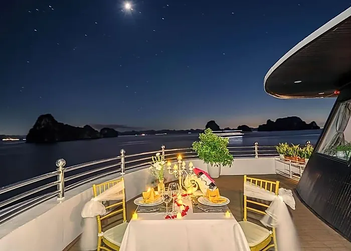 Athena Cruise 5* Ha Long