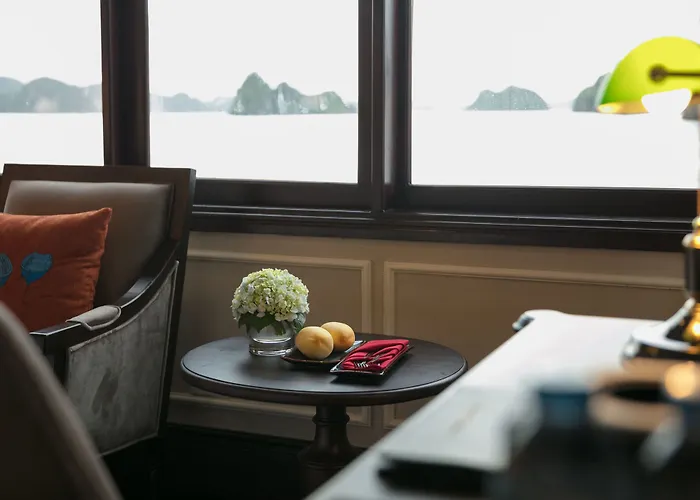 Athena Cruise Ha Long